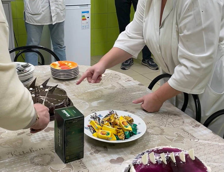 Поздравили коллег с наступающим праздником!