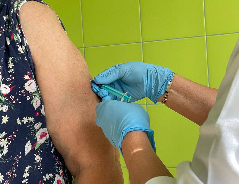 В очереди за вакциной